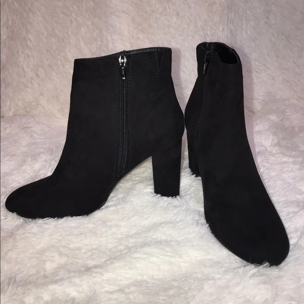 Material Girl Women’s Cambrie Ankle Booties